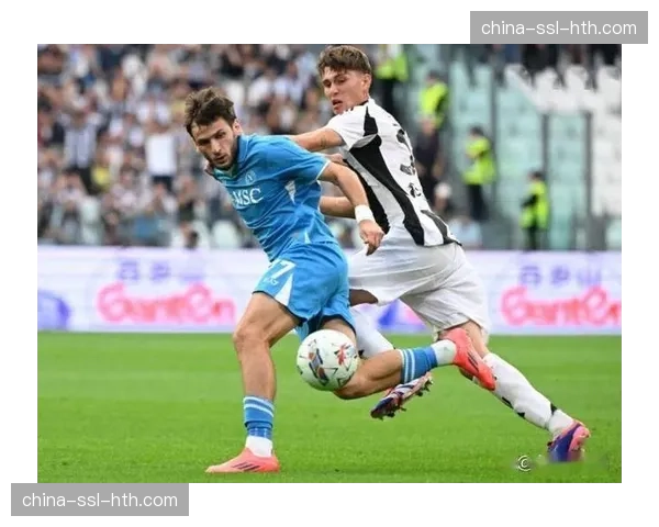 伤情更新：佛罗伦萨核心博纳文图拉训练中肌肉不适，恐缺席对阵萨索洛关键战。