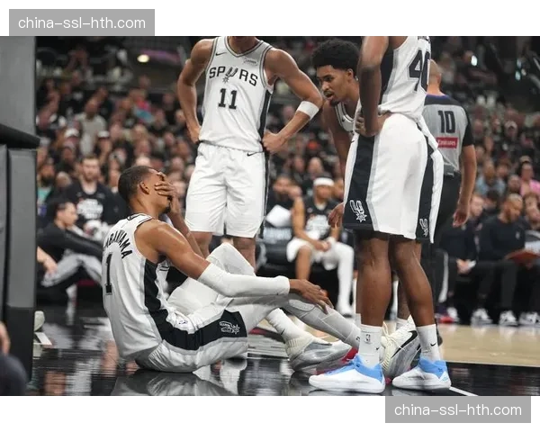 马刺葬送14分第四节领先优势，追平球队近30年季后赛最大末节被逆转分差